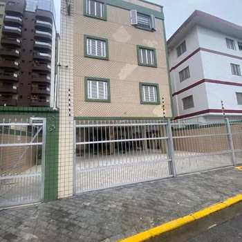 Kitnet em Praia Grande, bairro Boqueirão