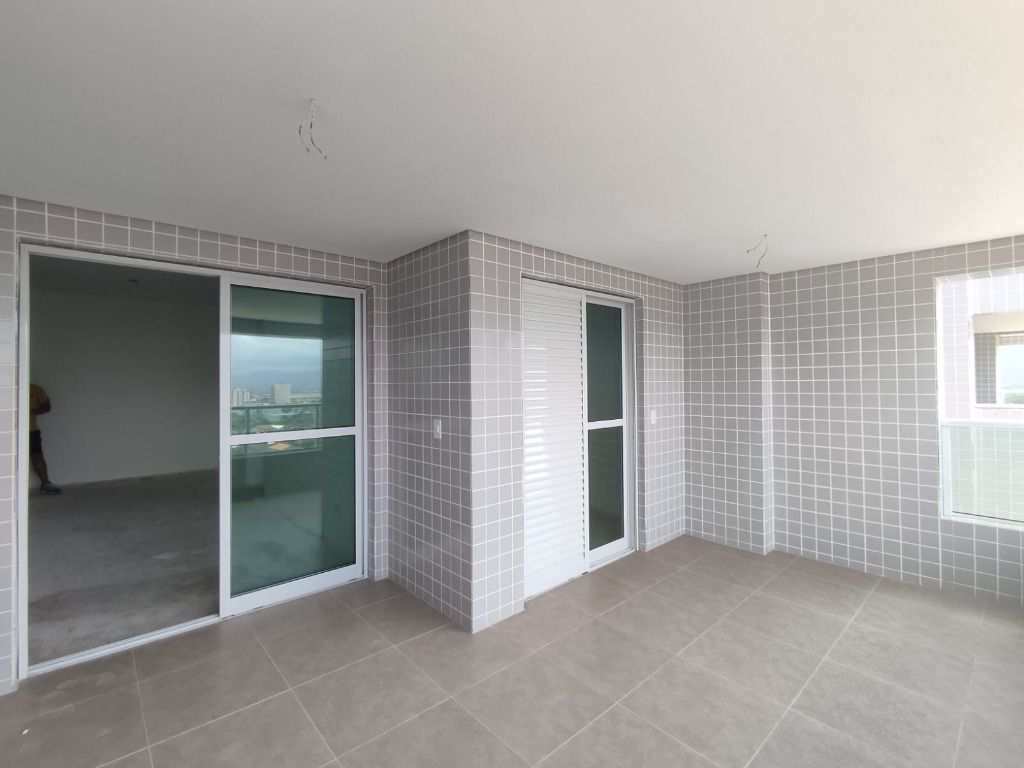 Apartamento em Praia Grande, no bairro Caiçara