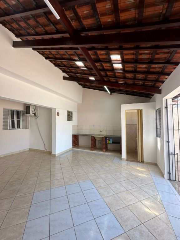 Casa em Praia Grande, no bairro Maracanã