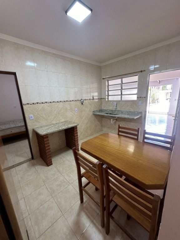 Casa em Praia Grande, no bairro Maracanã