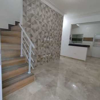 Casa em Praia Grande, bairro Guilhermina