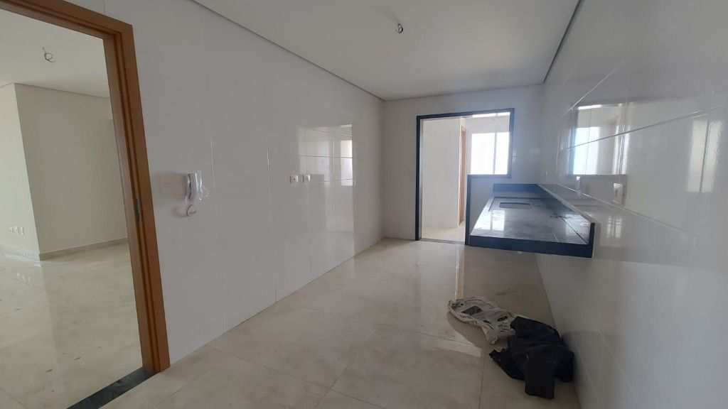 Apartamento em Praia Grande, no bairro Caiçara