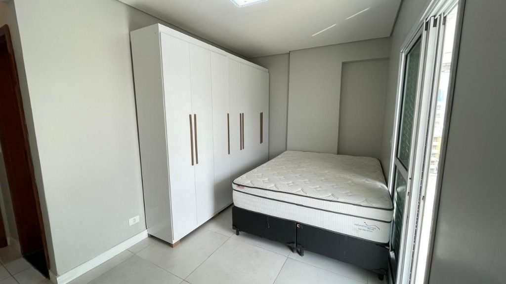 Apartamento em Praia Grande, no bairro Ocian