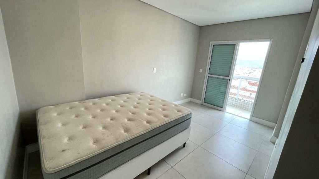 Apartamento em Praia Grande, no bairro Ocian