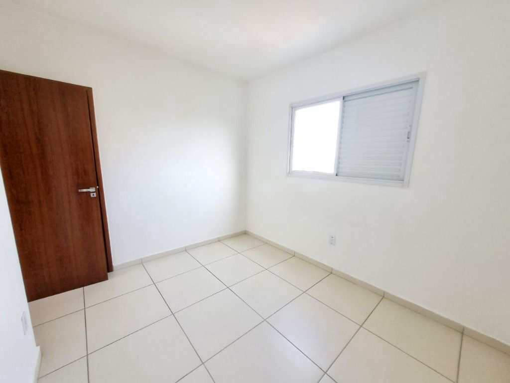 Apartamento em Praia Grande, no bairro Tupi