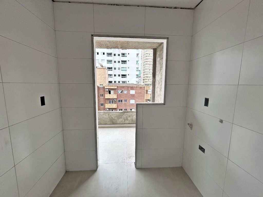 Apartamento em Praia Grande, no bairro Boqueirão
