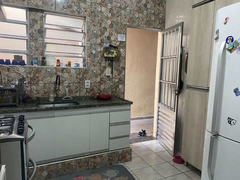 Casa em Praia Grande, no bairro Guilhermina