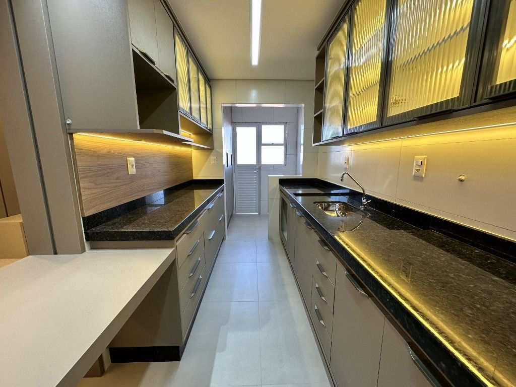 Apartamento em Praia Grande, no bairro Guilhermina