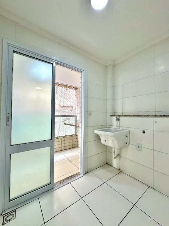 Apartamento em Praia Grande, no bairro Vila Guilhermina