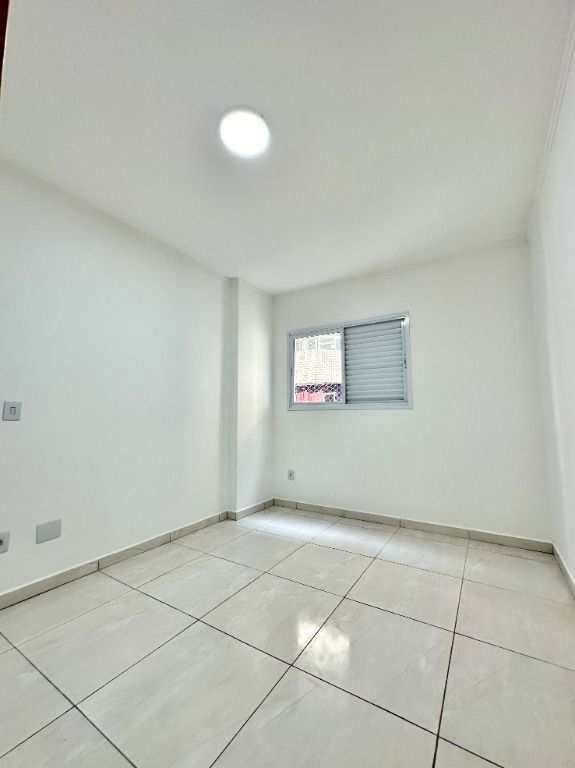 Apartamento em Praia Grande, no bairro Vila Guilhermina