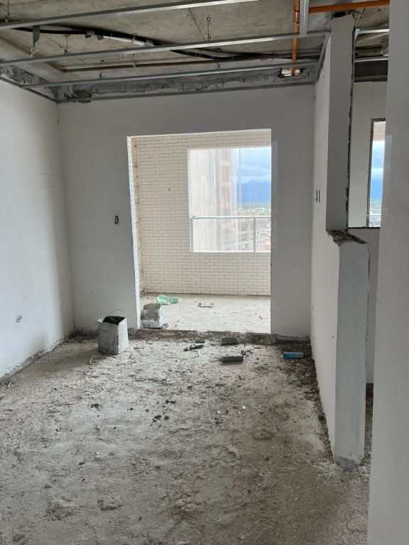 Apartamento em Praia Grande, no bairro Boqueirão