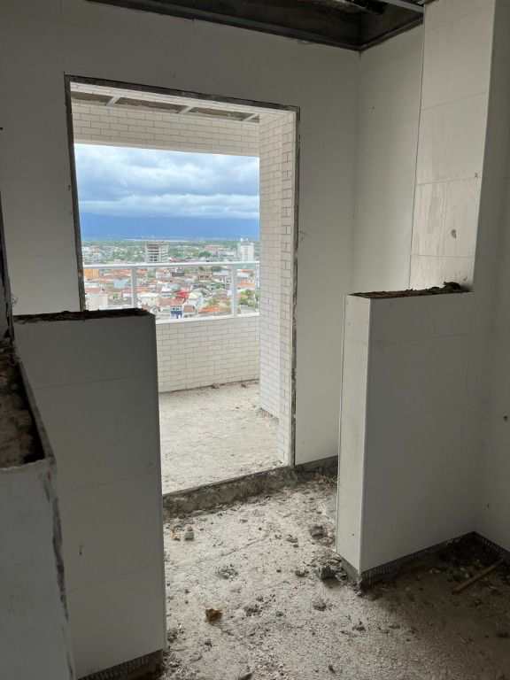 Apartamento em Praia Grande, no bairro Boqueirão