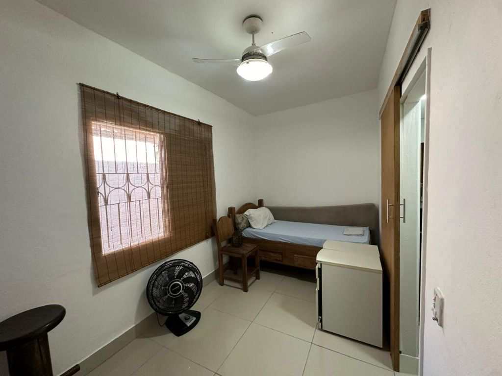 Casa em Praia Grande, no bairro Guilhermina