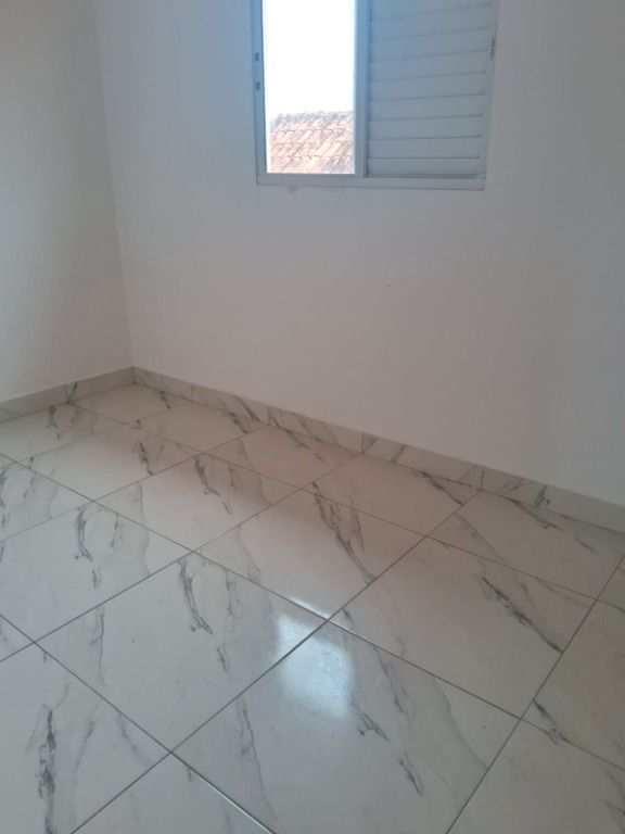 Sobrado em Praia Grande, no bairro Maracanã