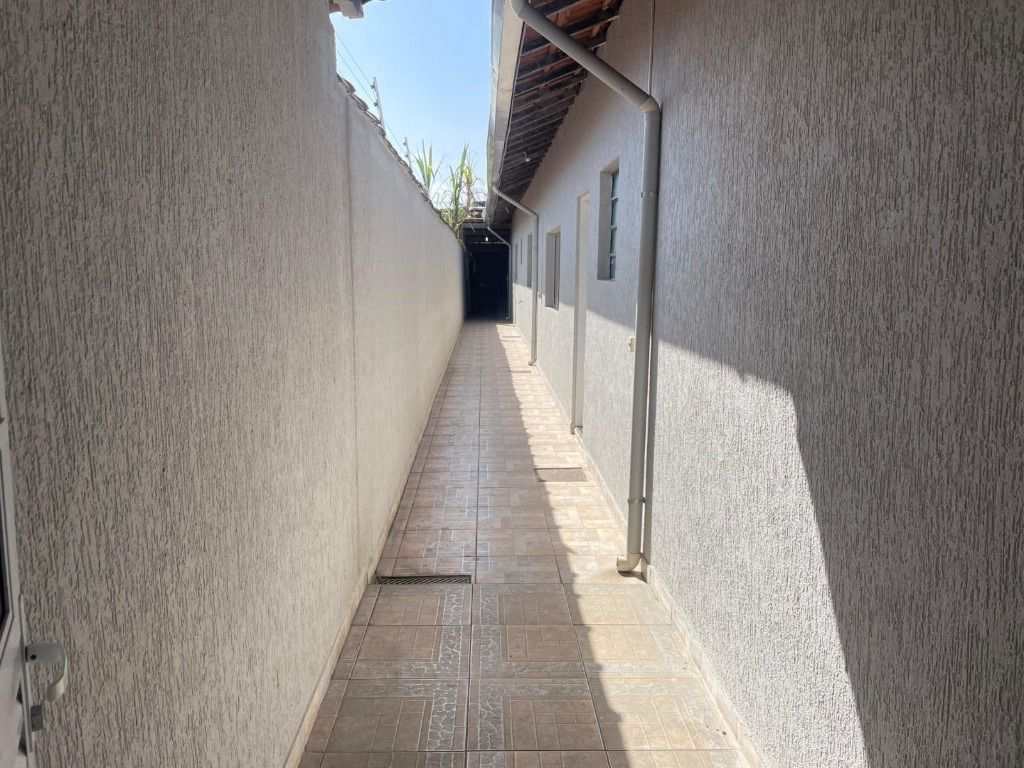 Casa em Praia Grande, no bairro Guilhermina