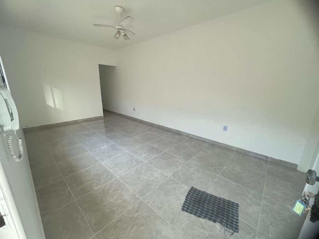 Casa em Praia Grande, no bairro Guilhermina