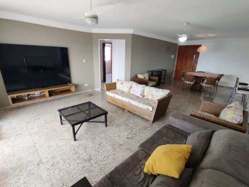 Apartamento, código 9129 em Praia Grande, bairro Aviação