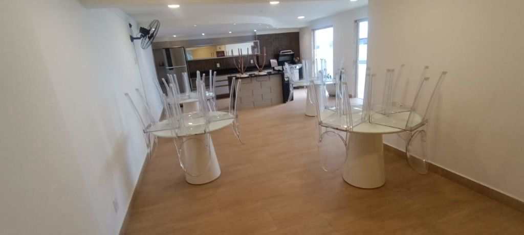 Apartamento em Praia Grande, no bairro Boqueirão