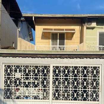 Sobrado em Praia Grande, bairro Canto do Forte