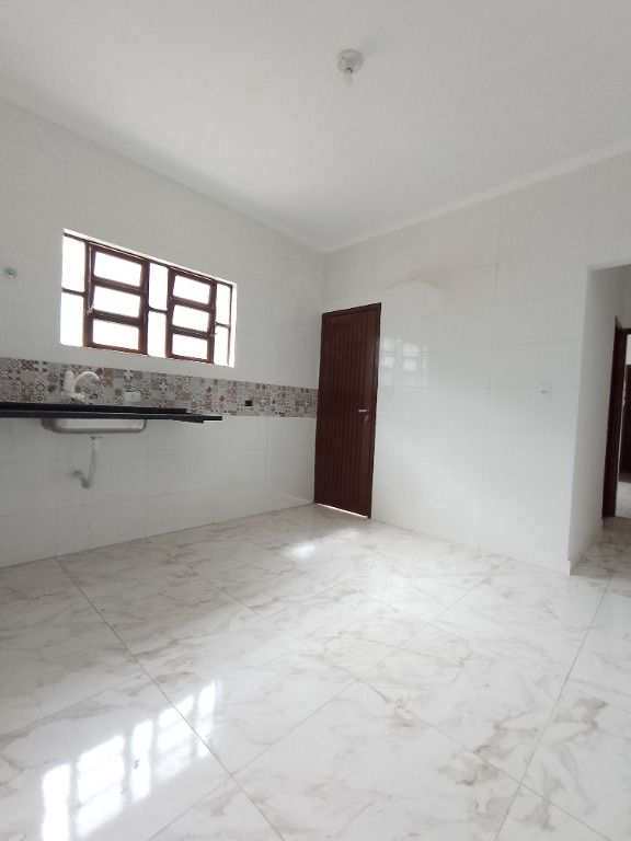 Casa em Praia Grande, no bairro Maracanã