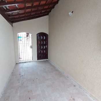 Casa em Praia Grande, bairro Maracanã