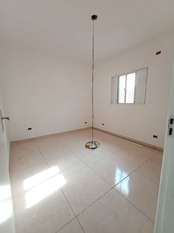 Casa em Praia Grande, no bairro Maracanã