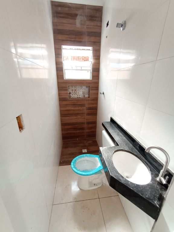 Casa em Praia Grande, no bairro Maracanã