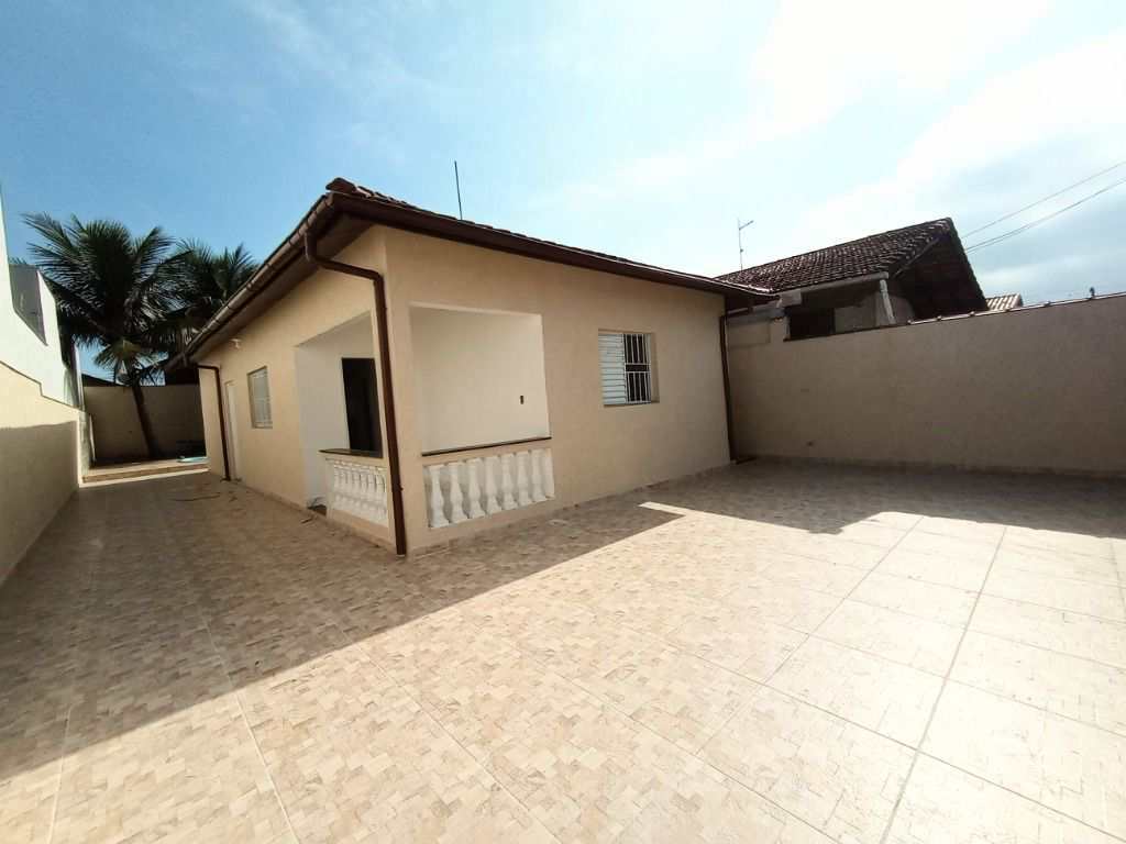 Casa em Praia Grande, no bairro Maracanã
