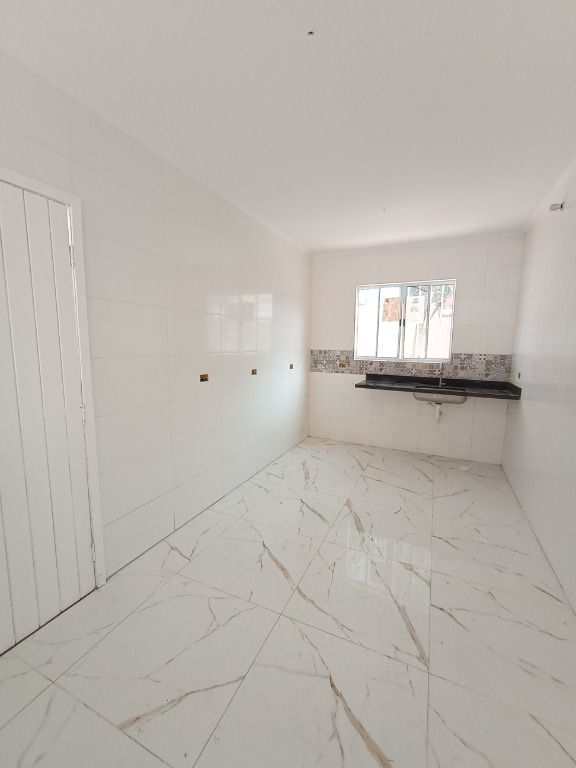 Casa em Praia Grande, no bairro Maracanã