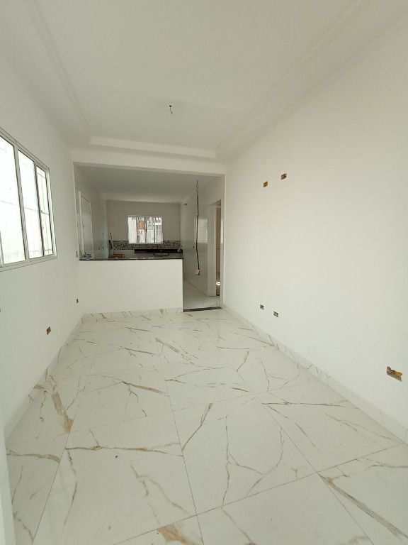 Casa em Praia Grande, no bairro Maracanã
