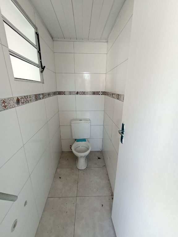 Casa em Praia Grande, no bairro Maracanã