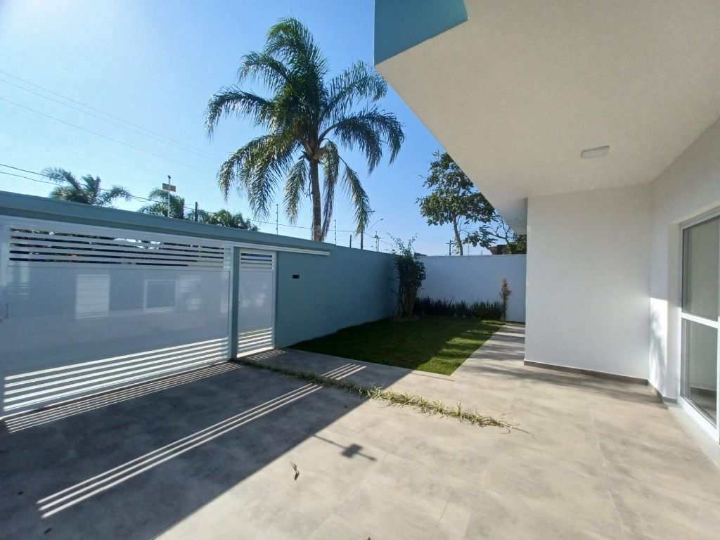 Casa em Itanhaém, no bairro Cidade Santa Júlia