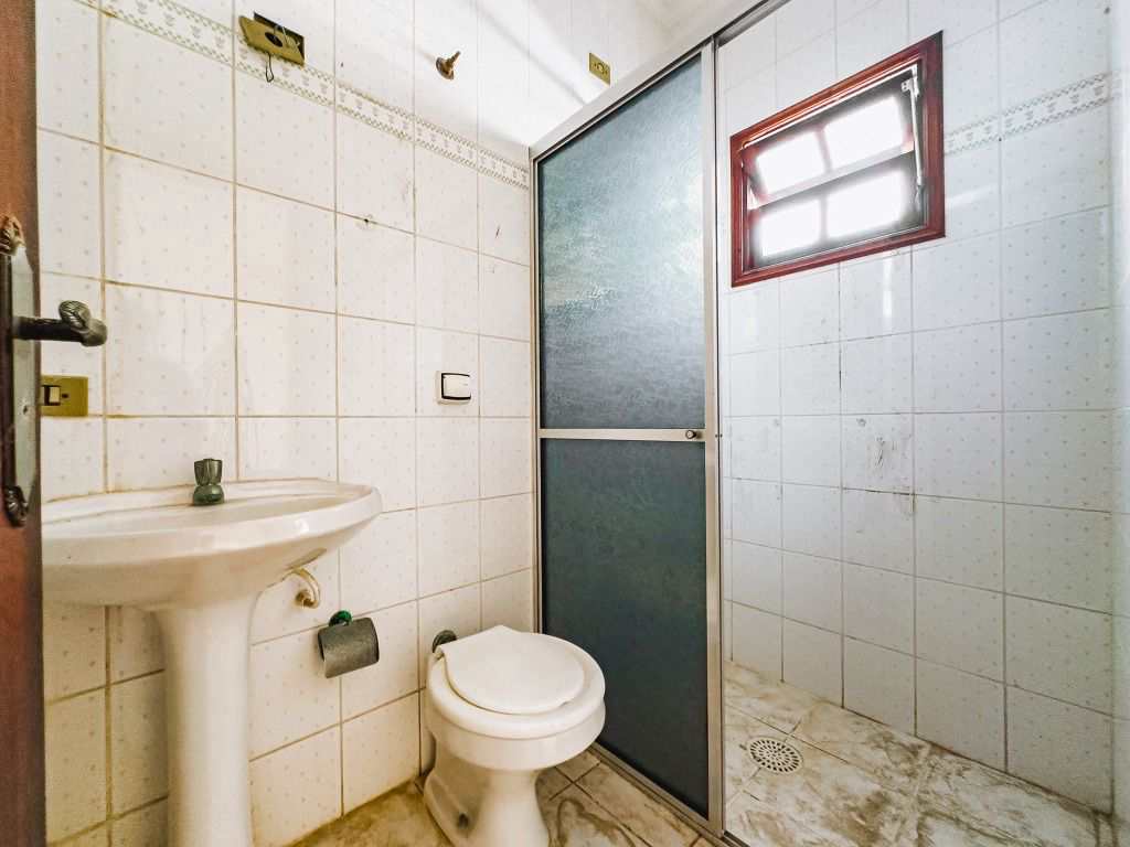 Casa em Praia Grande, no bairro Canto do Forte