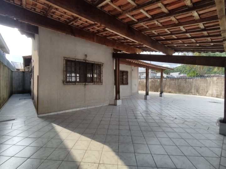 Casa em Praia Grande, no bairro Canto do Forte