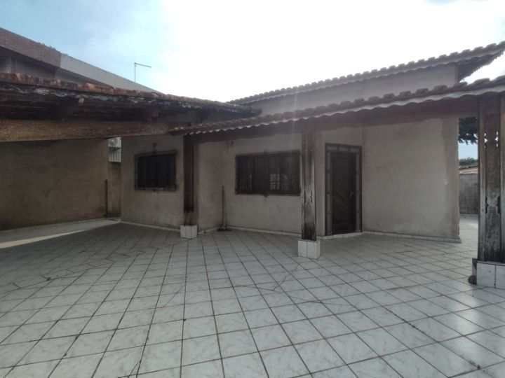 Casa em Praia Grande, no bairro Canto do Forte