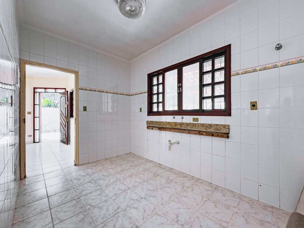 Casa em Praia Grande, no bairro Canto do Forte