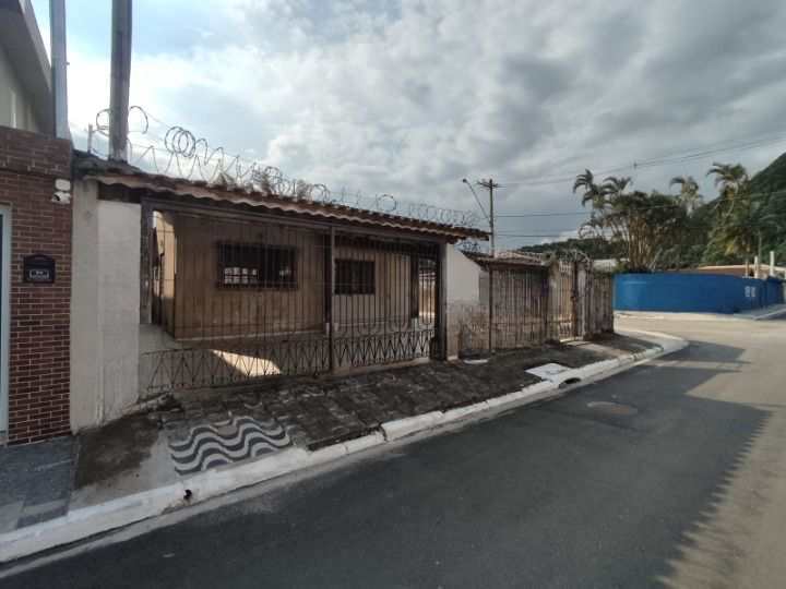 Casa em Praia Grande, no bairro Canto do Forte