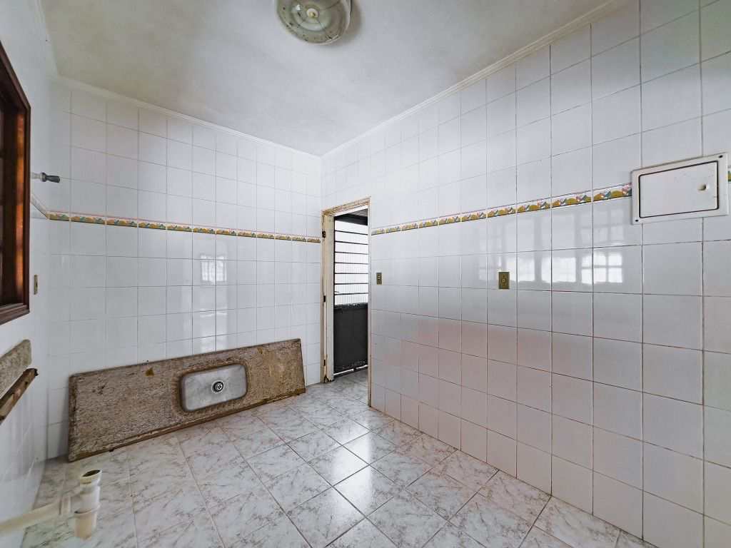 Casa em Praia Grande, no bairro Canto do Forte