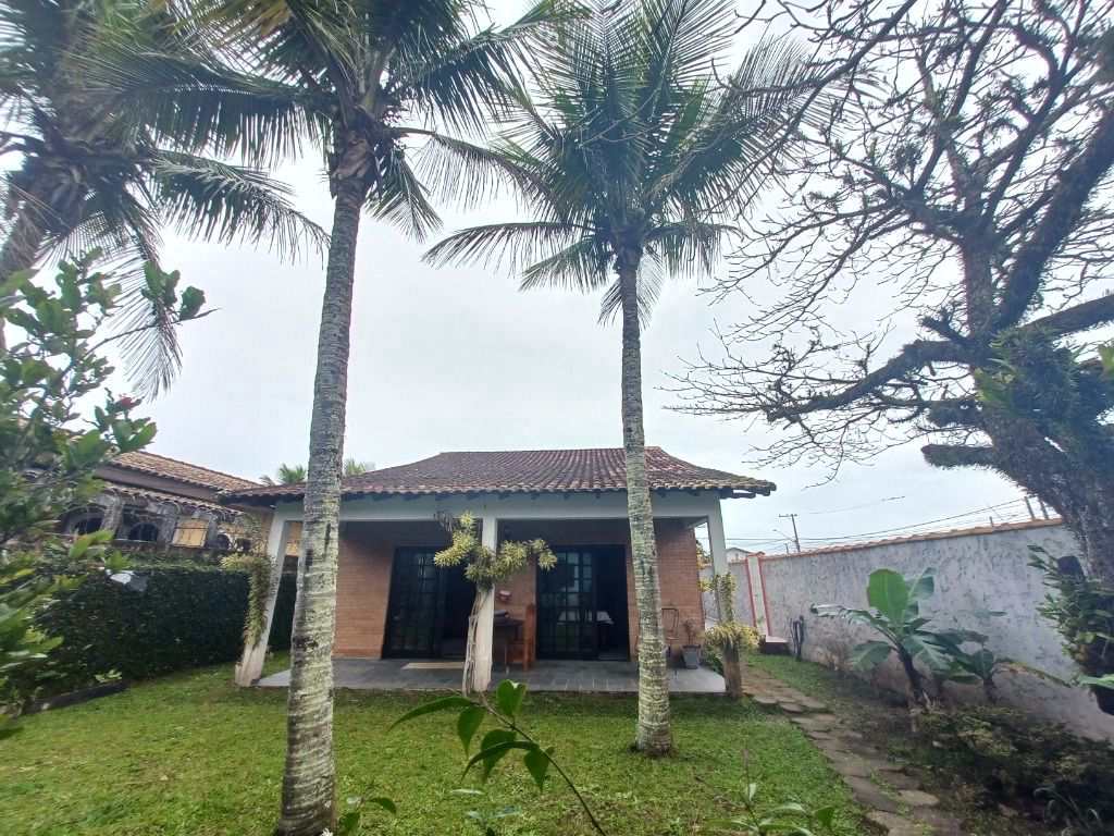 Casa em Itanhaém, no bairro Cibratel II