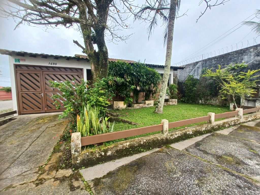 Casa em Itanhaém, no bairro Cibratel II