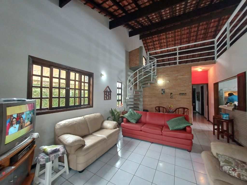 Casa em Itanhaém, no bairro Cibratel II