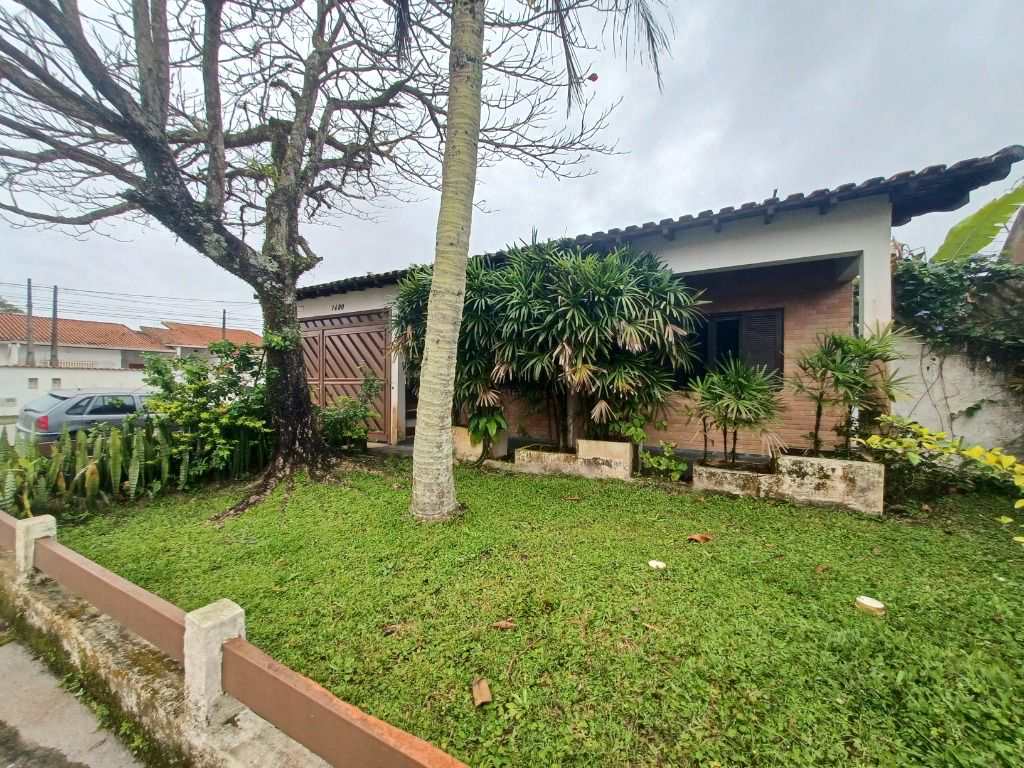 Casa em Itanhaém, no bairro Cibratel II