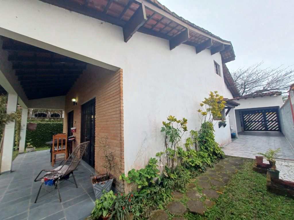 Casa em Itanhaém, no bairro Cibratel II