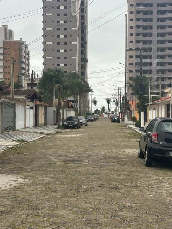 Sobrado em Praia Grande, no bairro Real