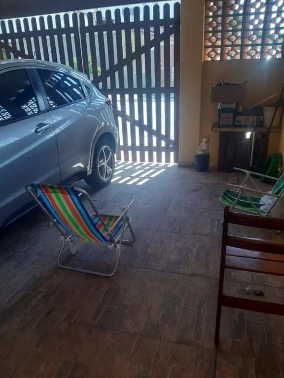 Casa em Praia Grande, no bairro Ocian