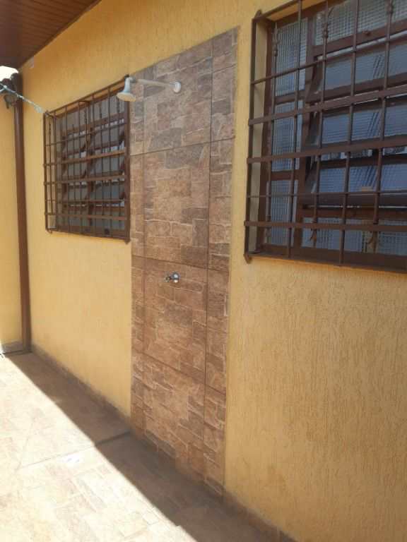 Casa em Praia Grande, no bairro Ocian