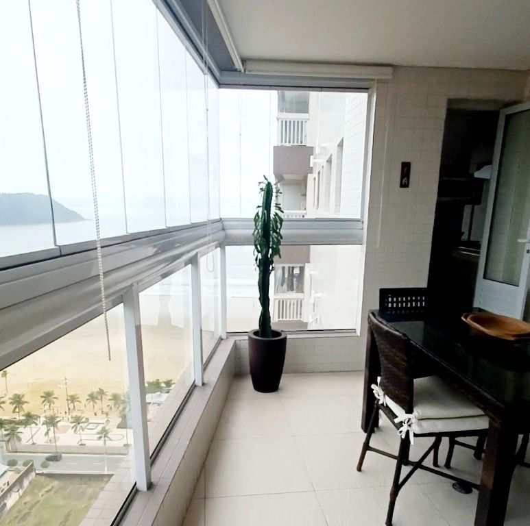 Apartamento em Praia Grande, no bairro Canto do Forte
