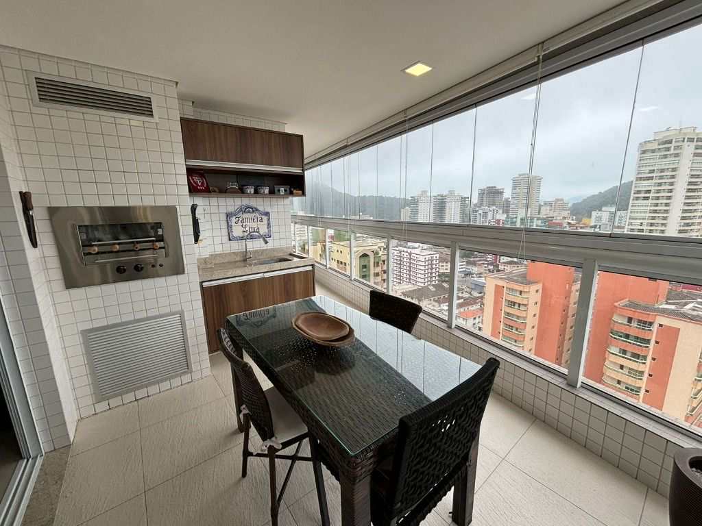 Apartamento em Praia Grande, no bairro Canto do Forte