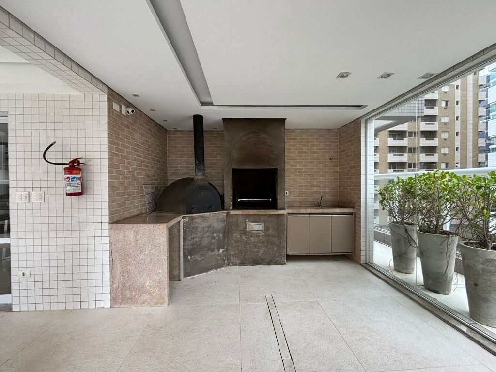 Apartamento em Praia Grande, no bairro Canto do Forte