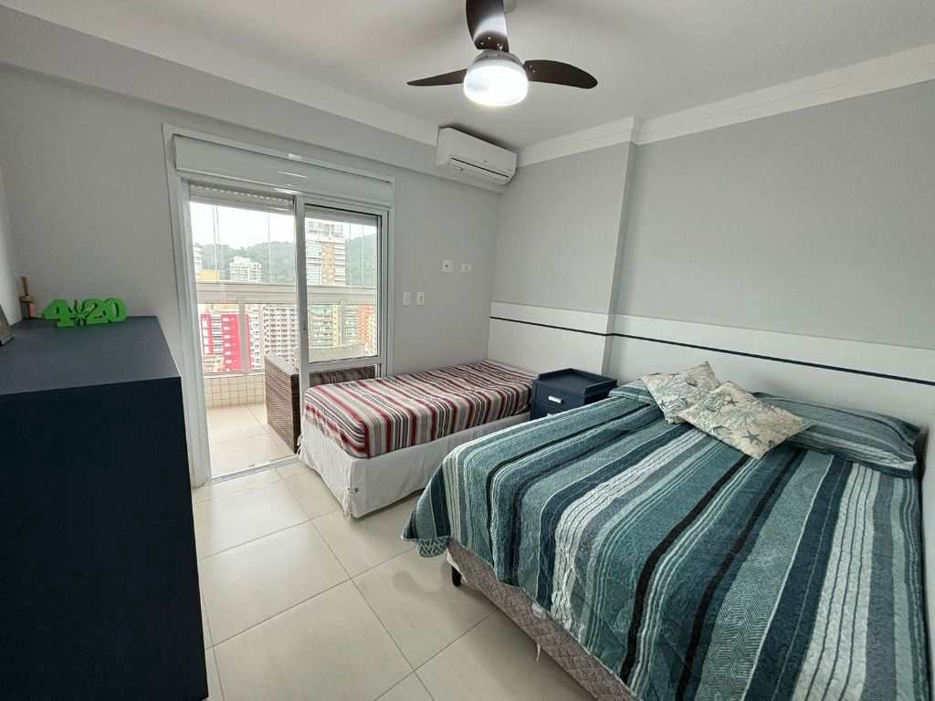 Apartamento em Praia Grande, no bairro Canto do Forte
